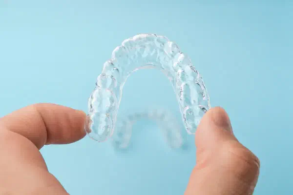 What Are Vivera Retainers? Cost, Wear Time, and Care Explained by a Dentist